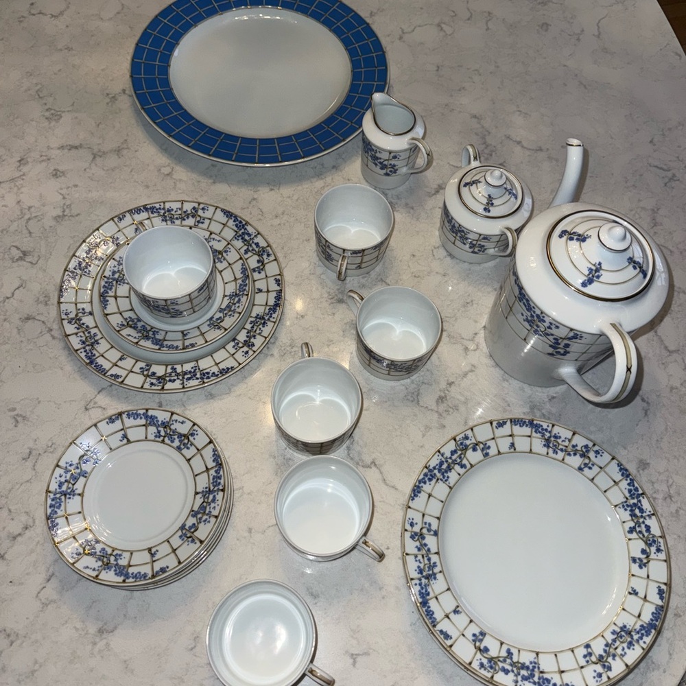 Tiffany Trellis China Tea Set for 6 Never Used 22 Pieces